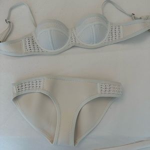 Triangl balconette bikini